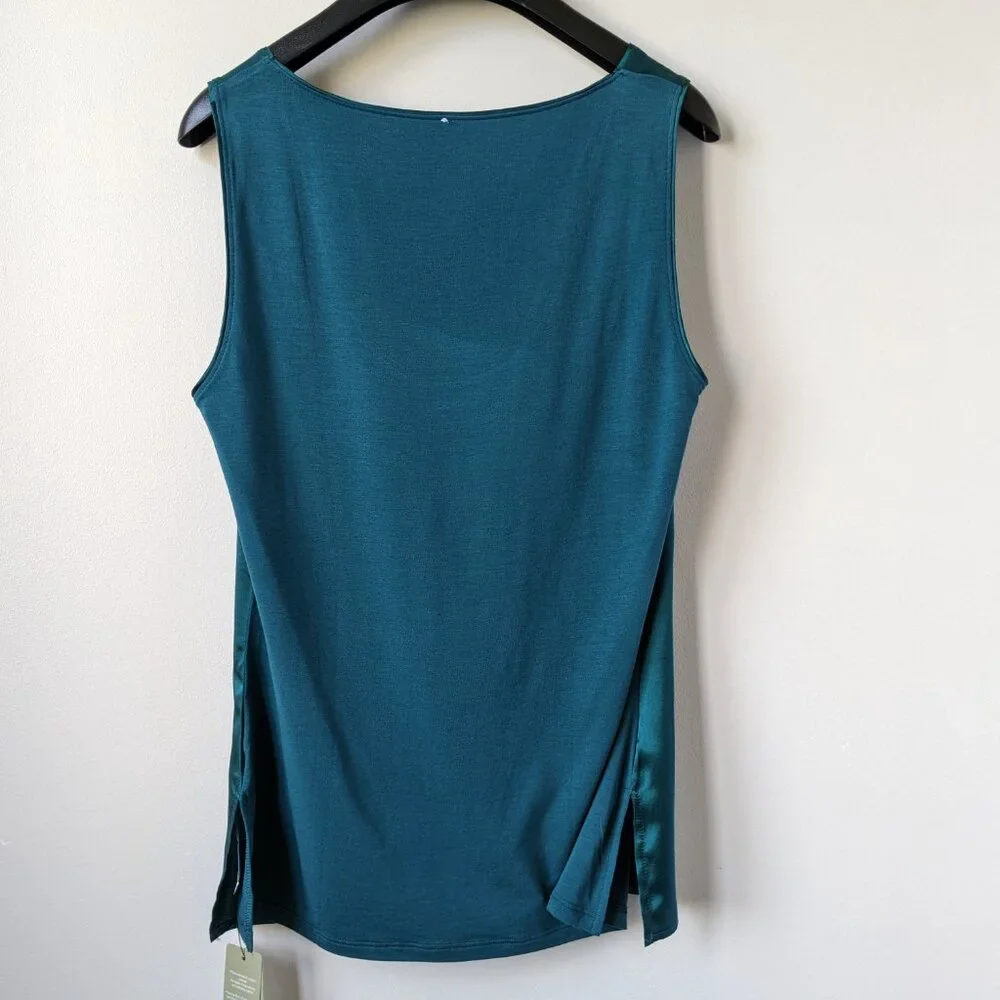 NWT Bundle of 2 intimissimi Silk Modal Tanks in Evergreen and Ribbon Red, size S - Picture 3 of 12